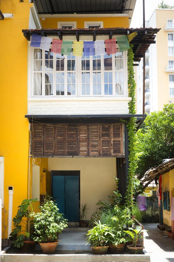 5/4 - Calcutta'S Freshest Bnb Exterior photo